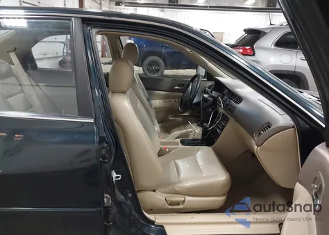 1995 Honda Accord Ex z USA, uszkodzony, nr VIN JHMCD5668SC056312